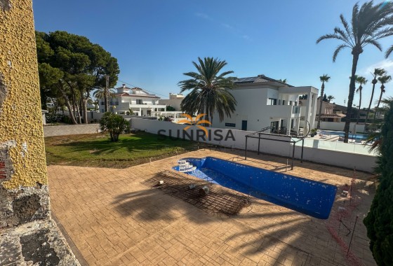 Villa · Reventa - Cabo Roig · Alicante · España