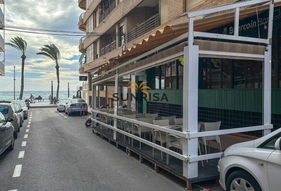 Bedrijfsruimte · Herverkoop - Torrevieja · Playa del Cura · Alicante · Spanje