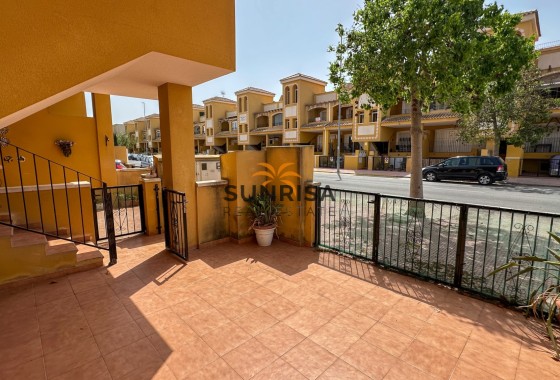 Bungalow · Herverkoop - Daya Nueva · Alicante · Spanje