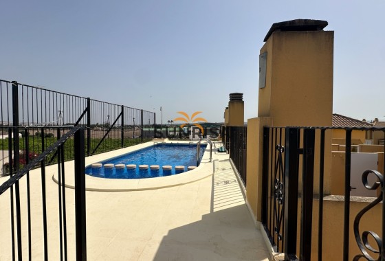 Bungalow · Herverkoop - Daya Nueva · Alicante · Spanje
