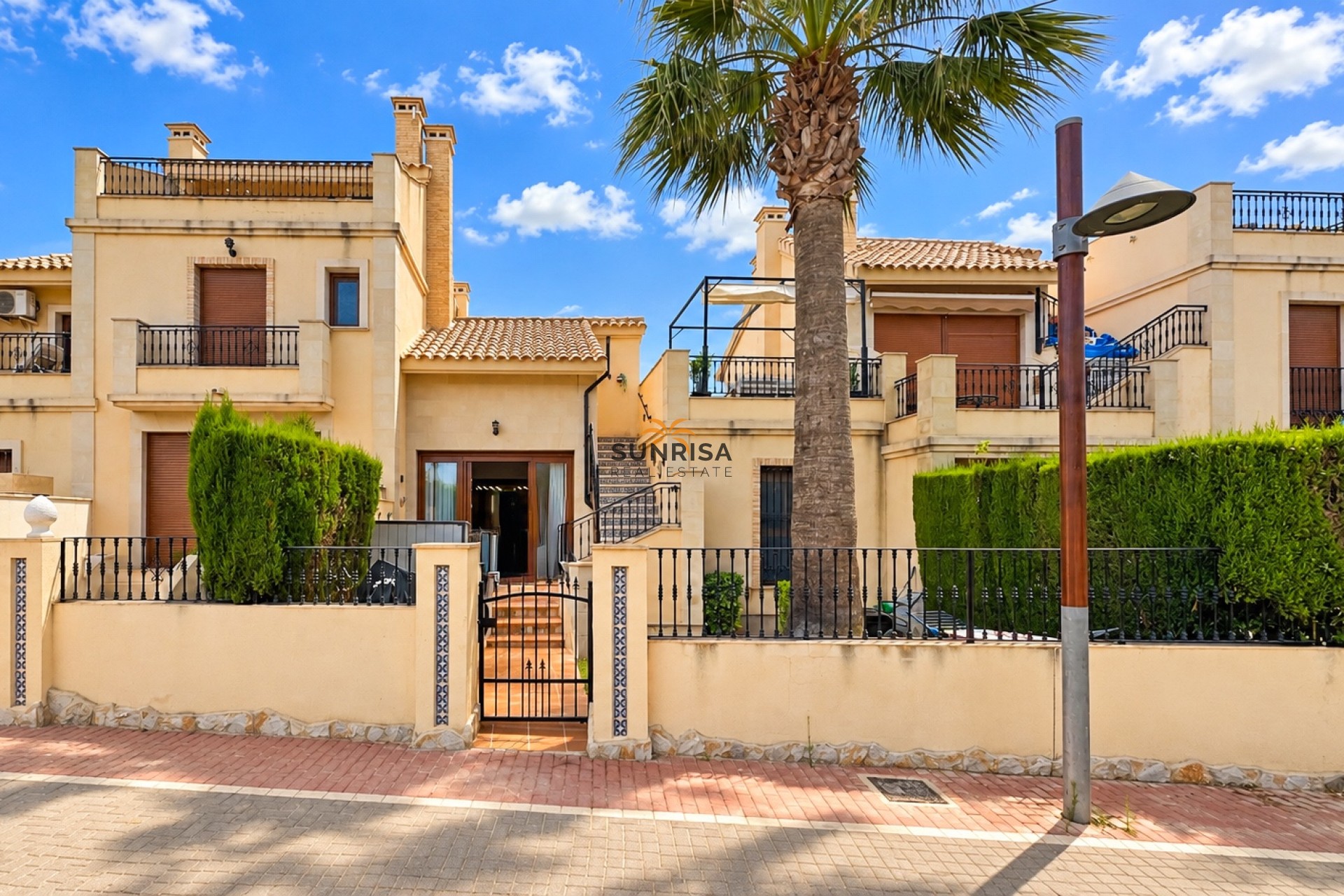 Resale - Townhouse - La Finca Golf