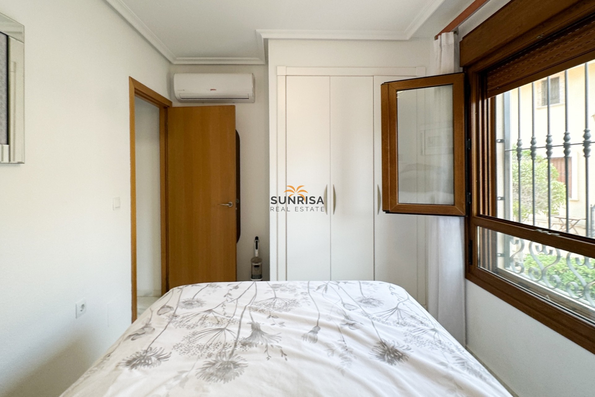 Resale - Townhouse - La Finca Golf