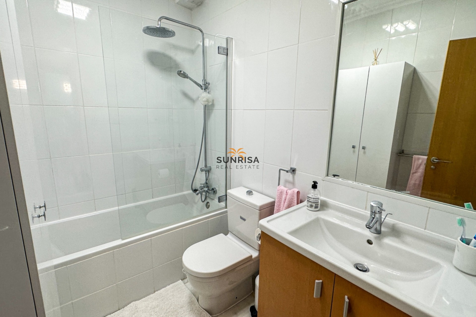 Resale - Townhouse - La Finca Golf