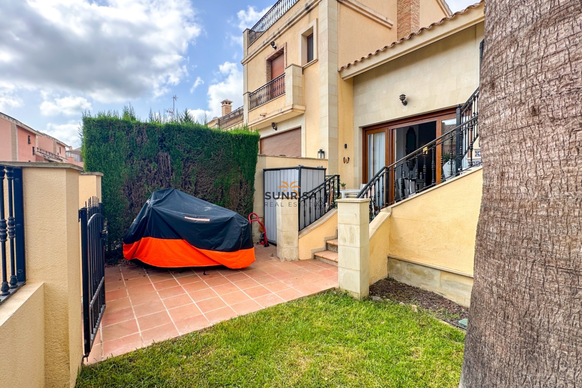 Resale - Townhouse - La Finca Golf