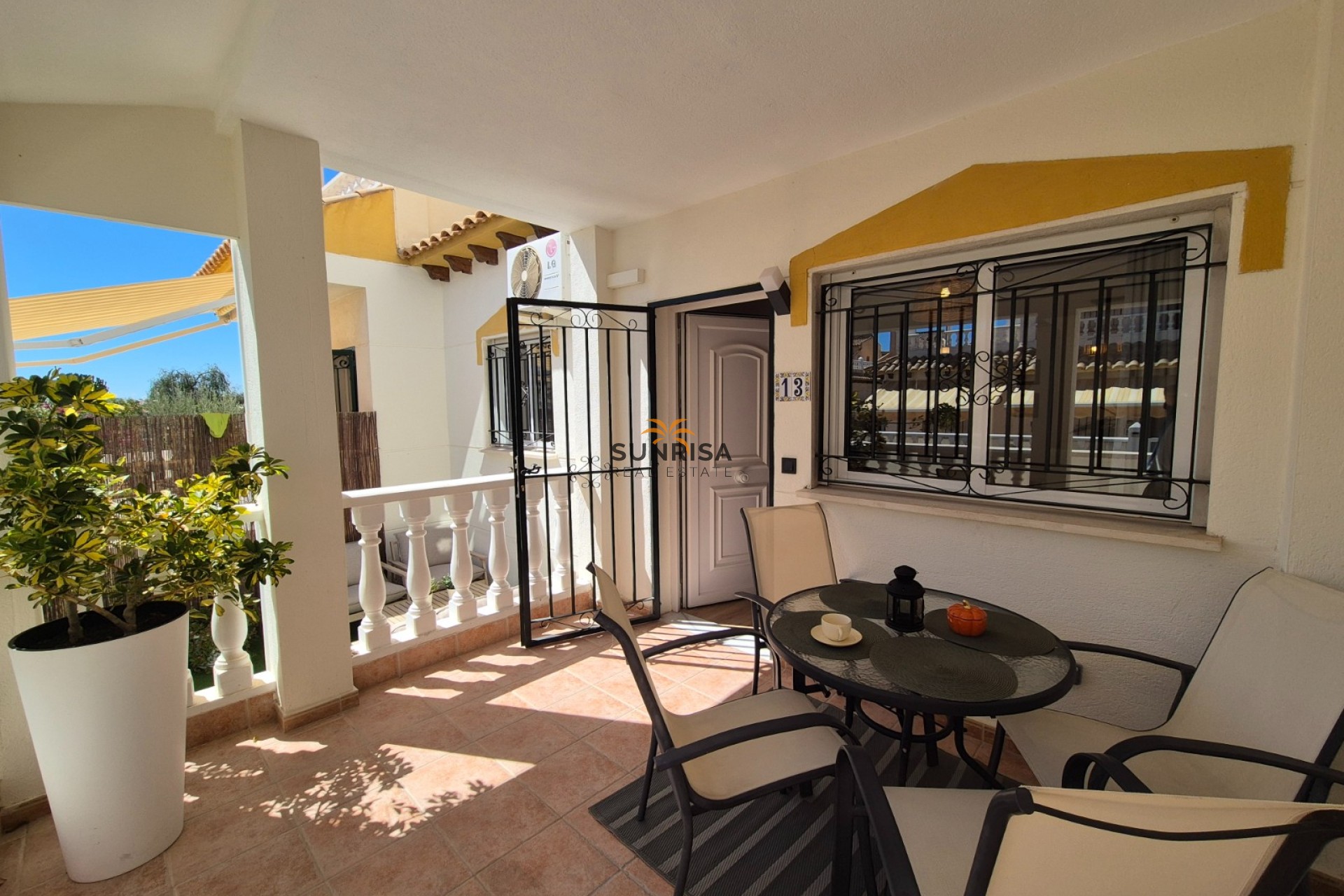Herverkoop - Herenhuis - Orihuela Costa