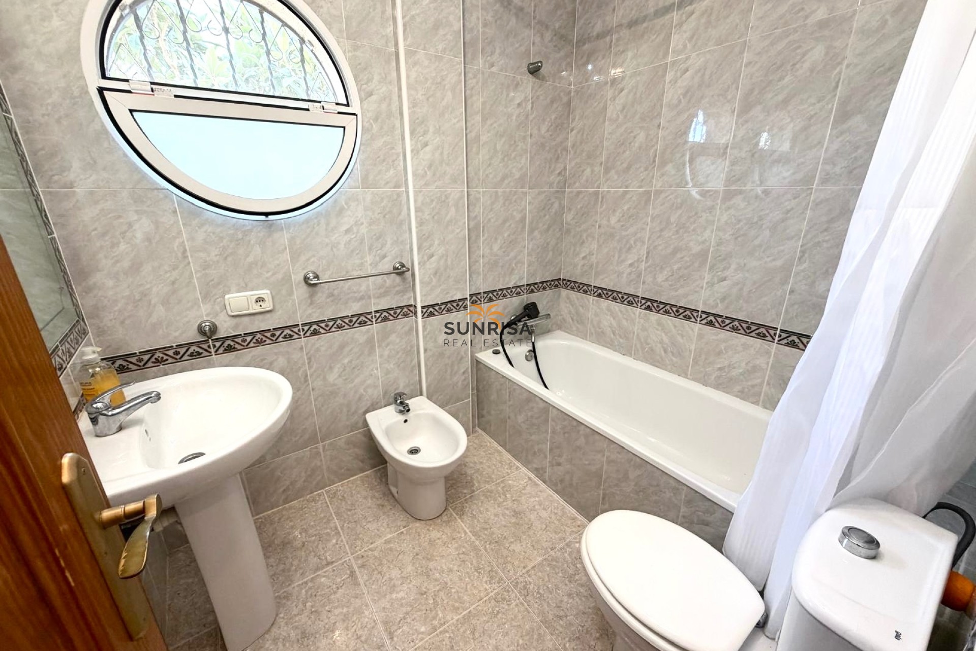 Reventa - Villa - Orihuela Costa