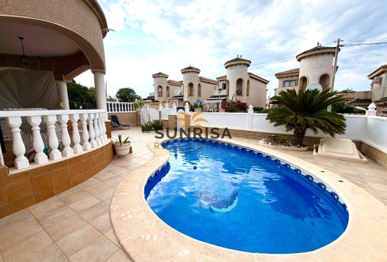 Villa · Revente - Orihuela Costa · Villamartín - Las Filipinas · Alicante · Espagne