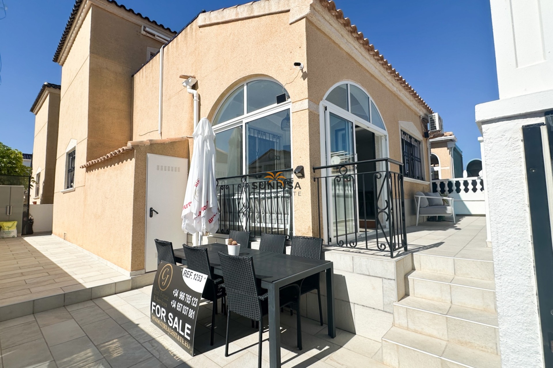 Resale - Townhouse - Los Altos