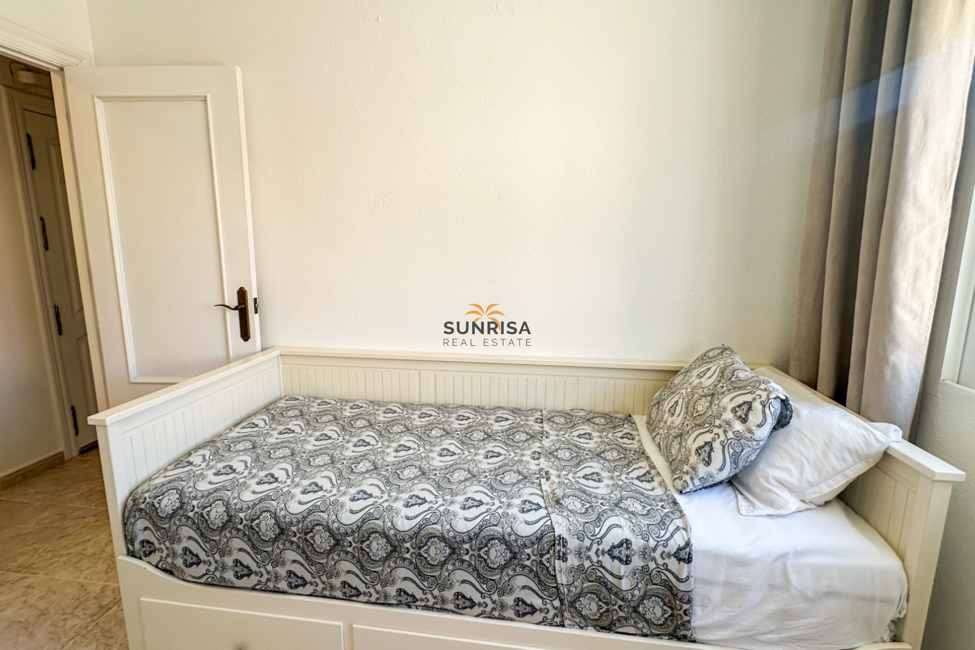 Resale - Townhouse - Los Altos