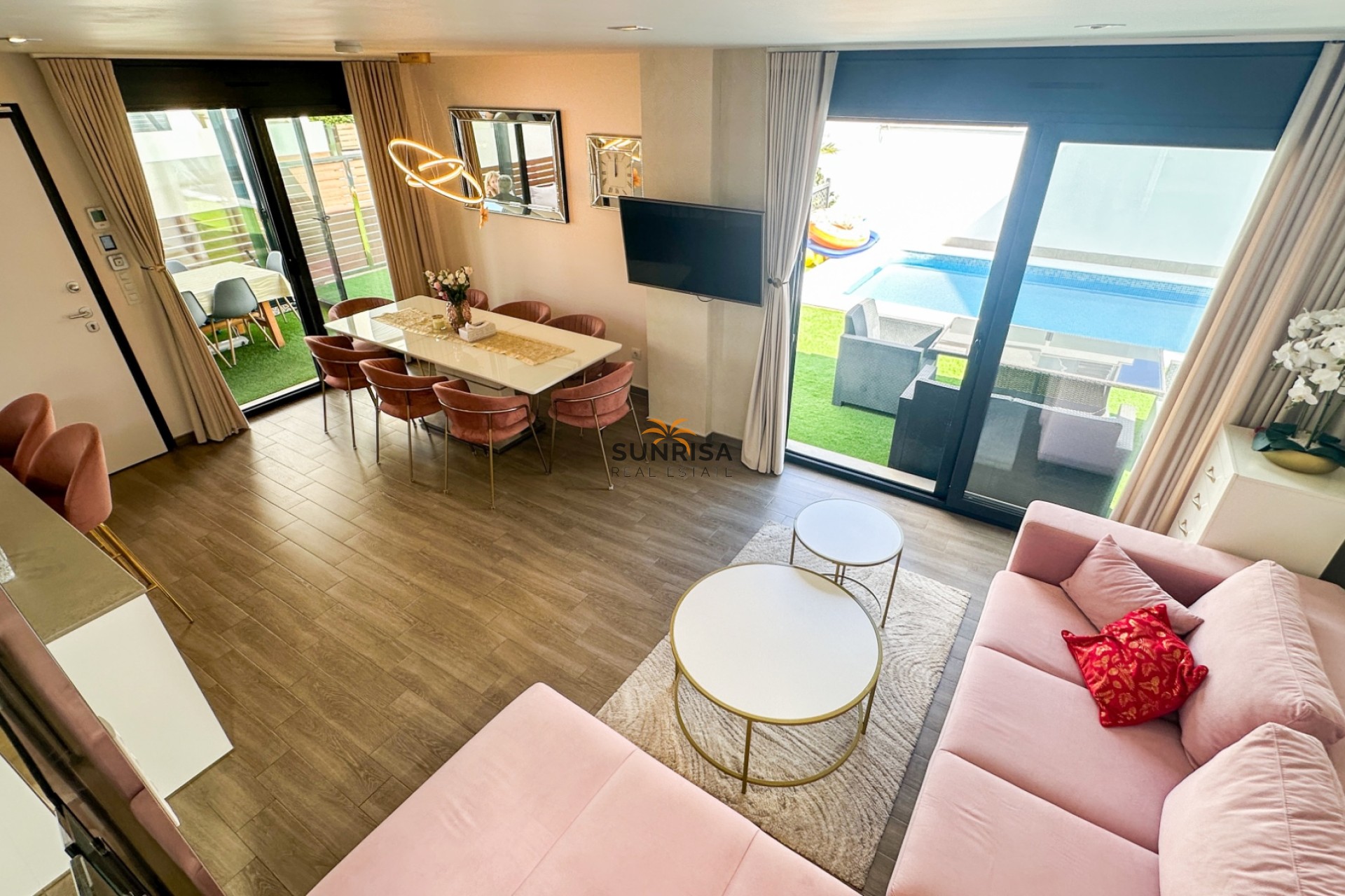 Herverkoop - Villa - Torrevieja