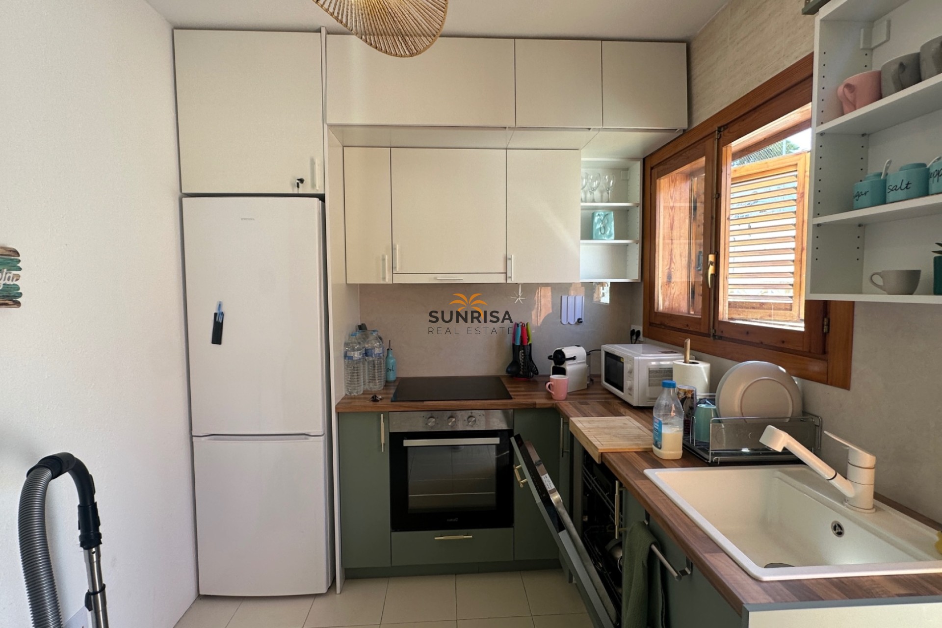 Resale - Townhouse - La Mata