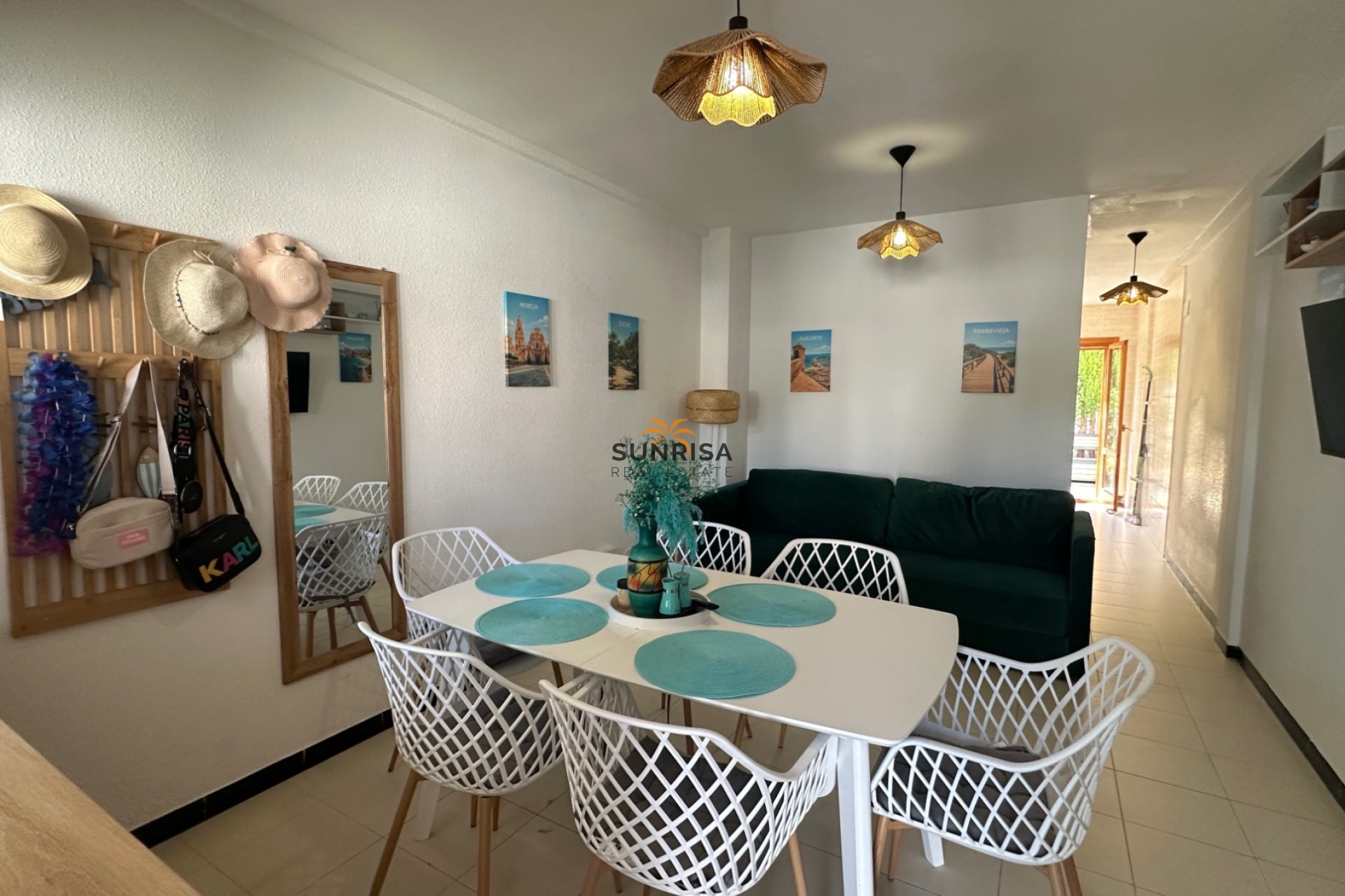 Resale - Townhouse - La Mata