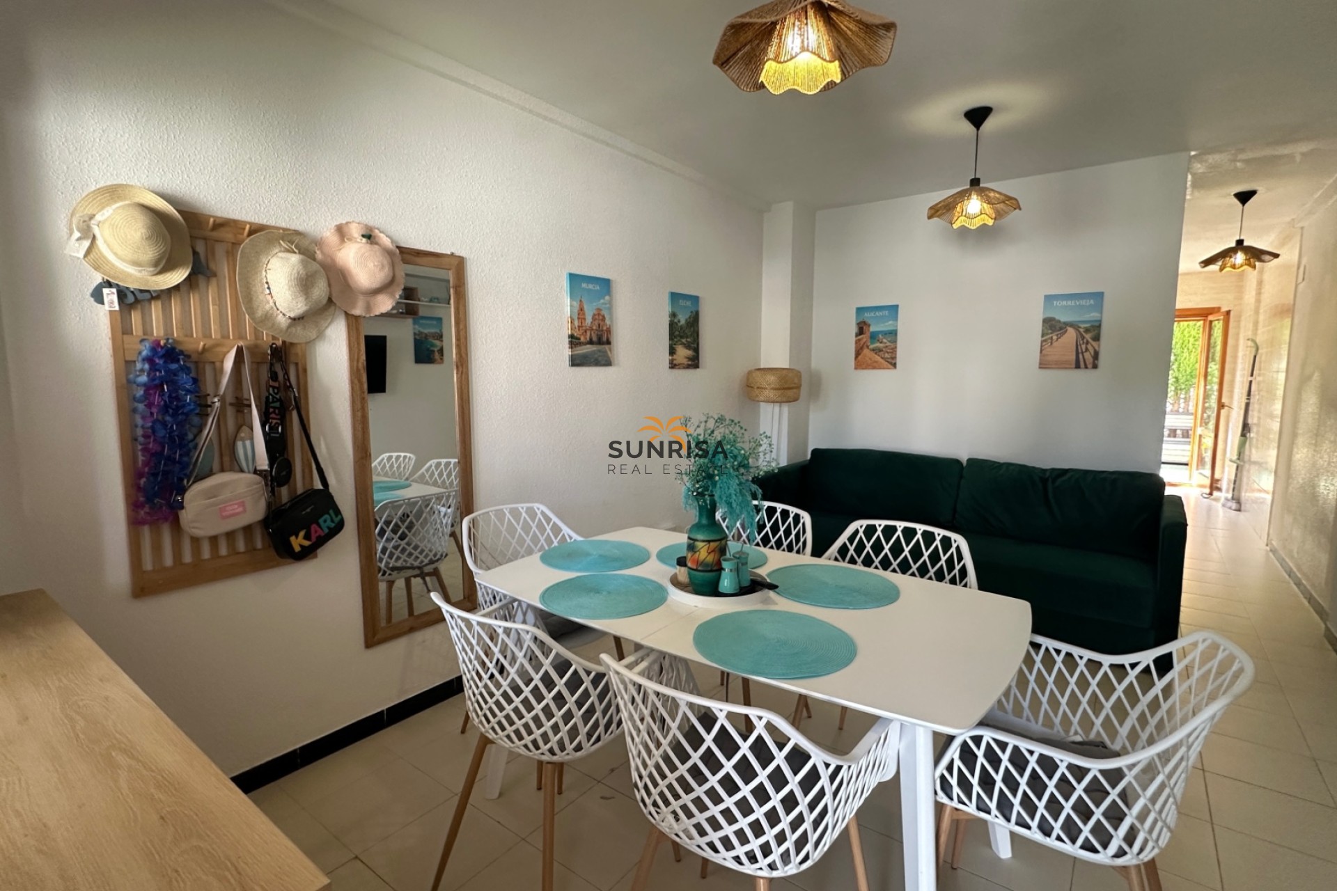 Resale - Townhouse - La Mata