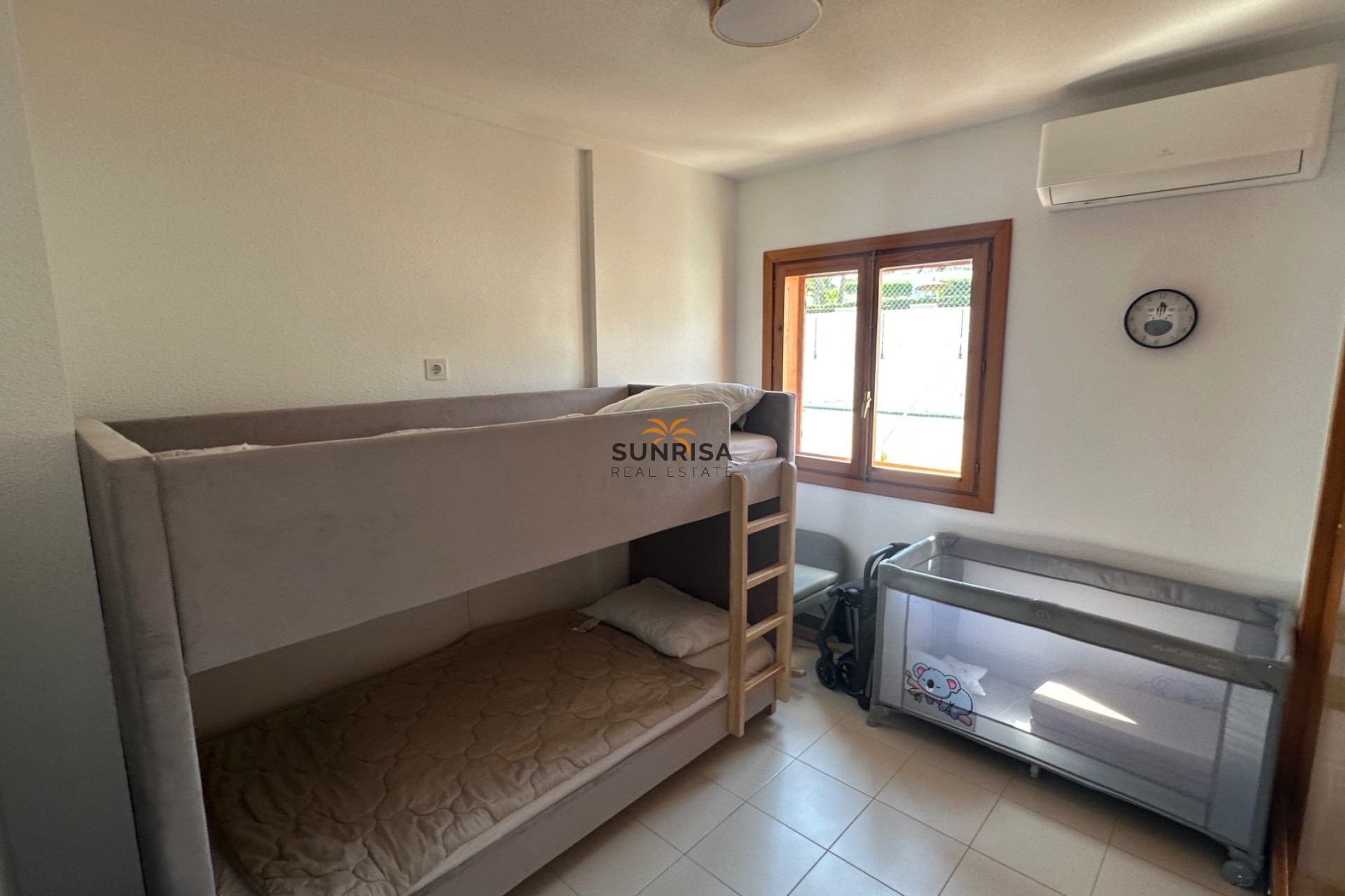 Resale - Townhouse - La Mata