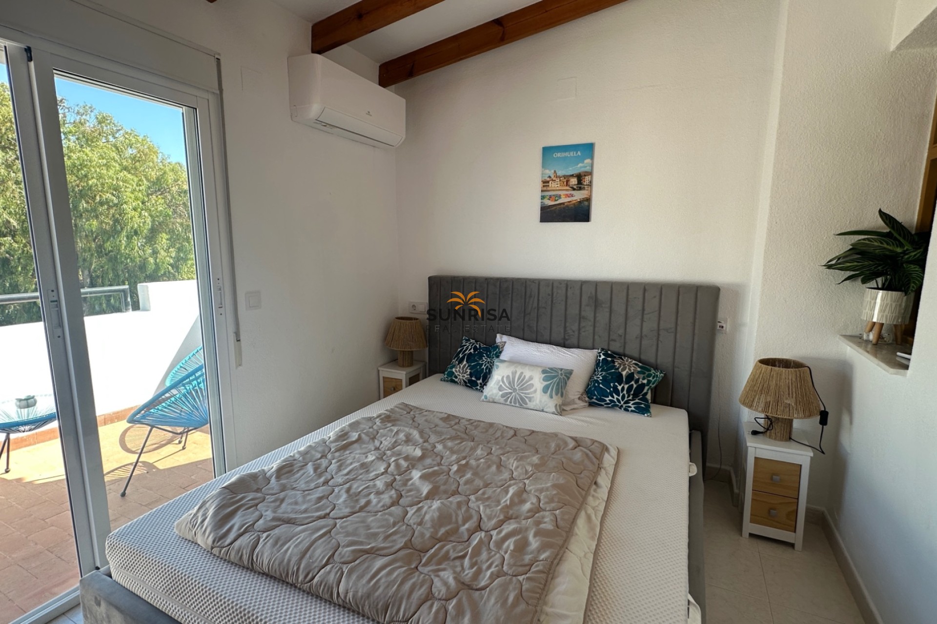 Resale - Townhouse - La Mata