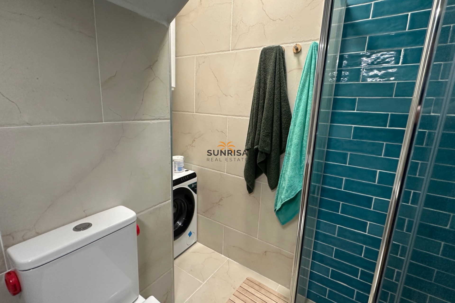 Resale - Townhouse - La Mata