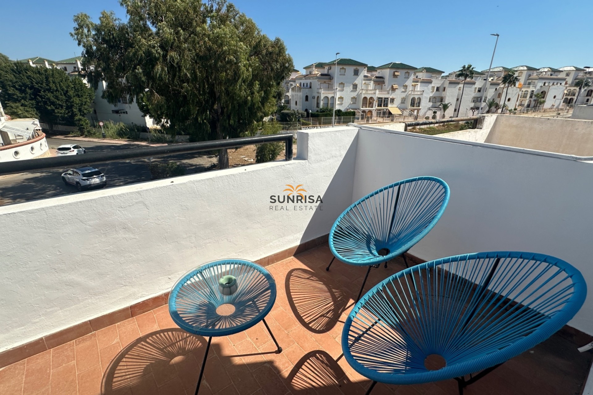 Resale - Townhouse - La Mata