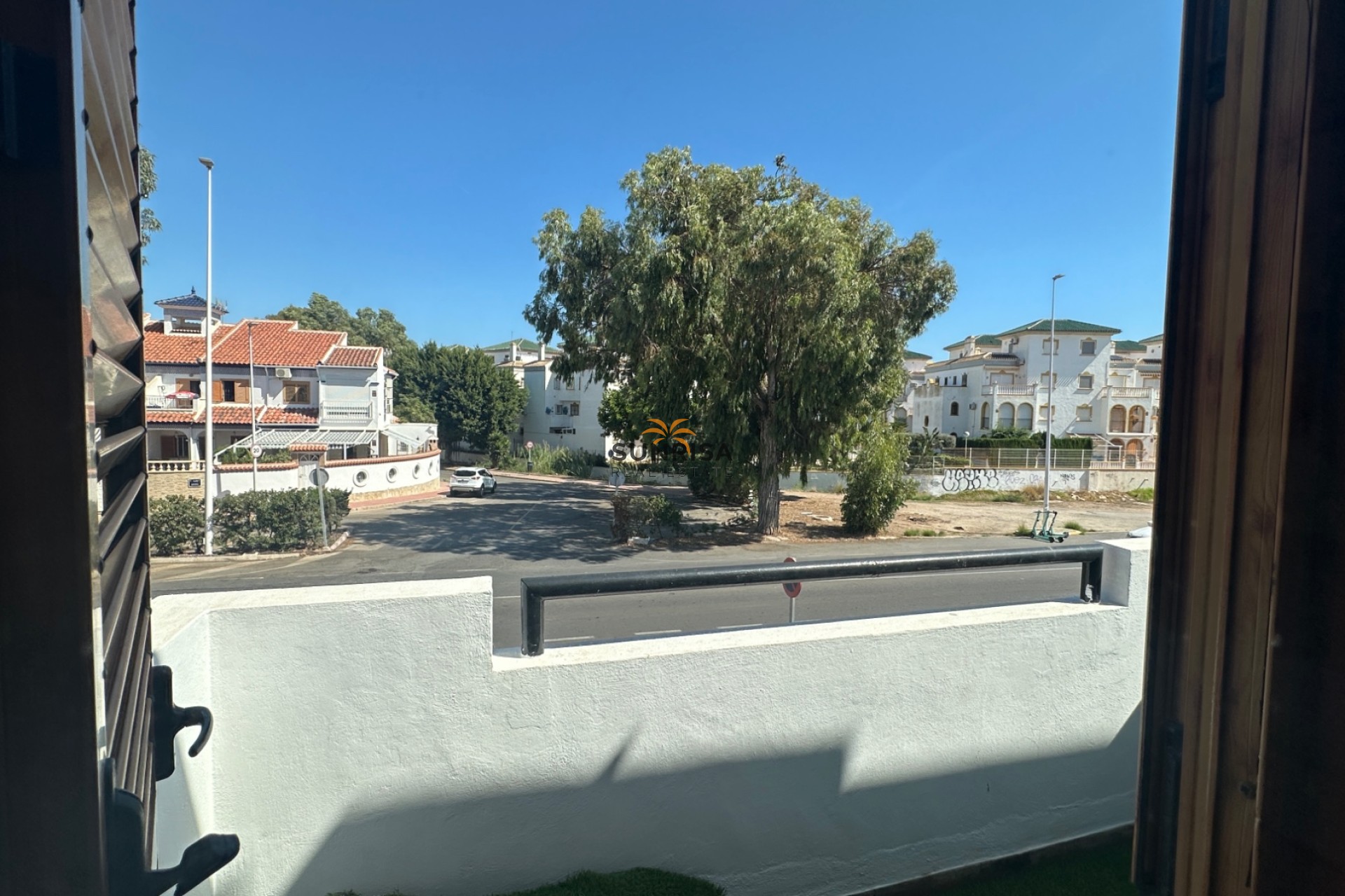 Resale - Townhouse - La Mata