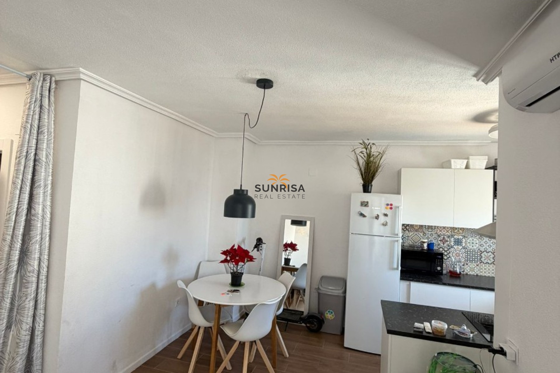 Resale - Apartment - Orihuela Costa