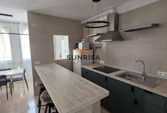 Appartement · Herverkoop - Torrevieja · La Mata · Alicante · Spanje