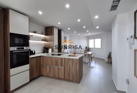 Apartment · Resale - Torrevieja · Playa del Acequión · Alicante · Spain