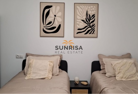 Apartment · Resale - Torrevieja · Playa del Acequión · Alicante · Spain