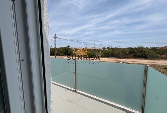Villa · Herverkoop - Torrevieja · La siesta · Alicante · Spanje