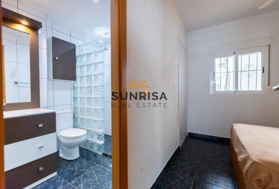 Apartment · Resale - Torrevieja · Alicante · Spain