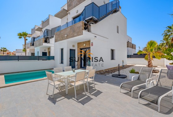 Villa · Reventa - Torrevieja · Alicante · España