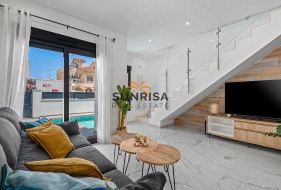 Villa · Reventa - Torrevieja · Alicante · España