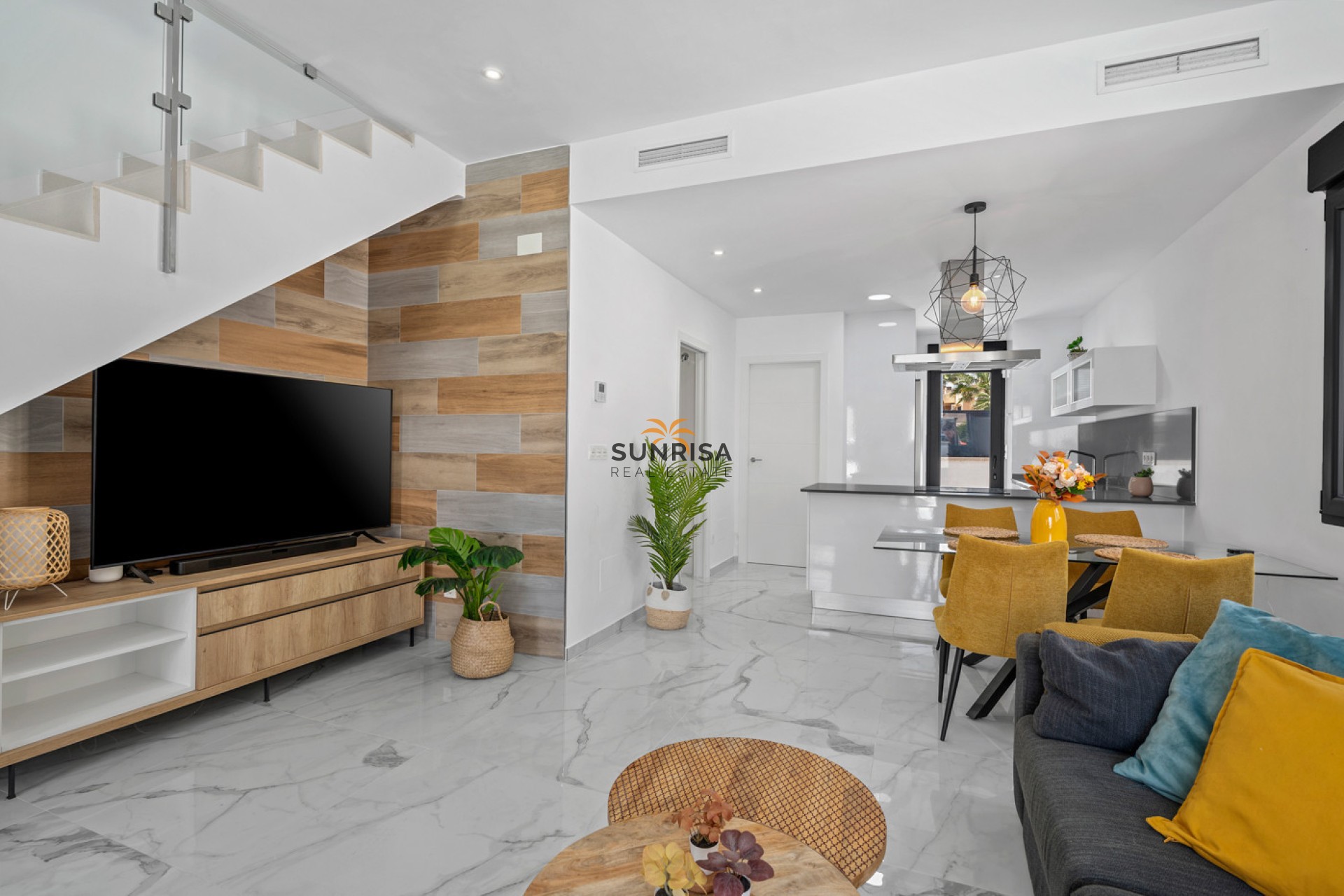 Resale - Villa - Torrevieja