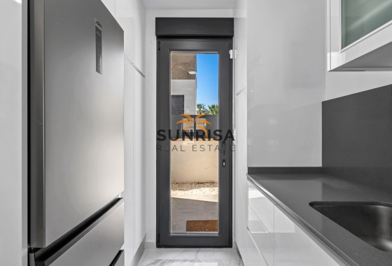 Villa · Reventa - Torrevieja · Alicante · España