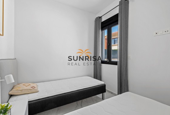 Villa · Reventa - Torrevieja · Alicante · España
