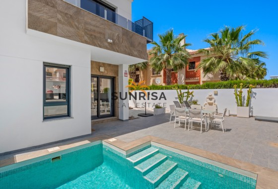Villa · Reventa - Torrevieja · Alicante · España