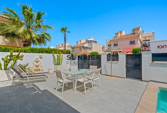 Villa · Reventa - Torrevieja · Alicante · España