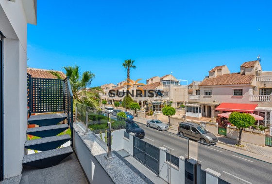 Villa · Reventa - Torrevieja · Alicante · España