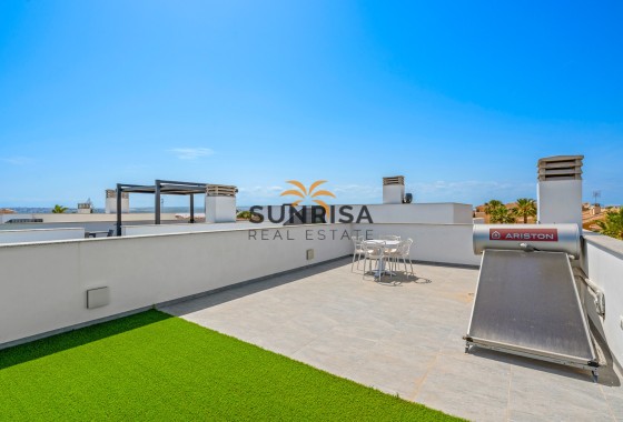 Villa · Reventa - Torrevieja · Alicante · España