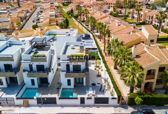 Villa · Reventa - Torrevieja · Alicante · España