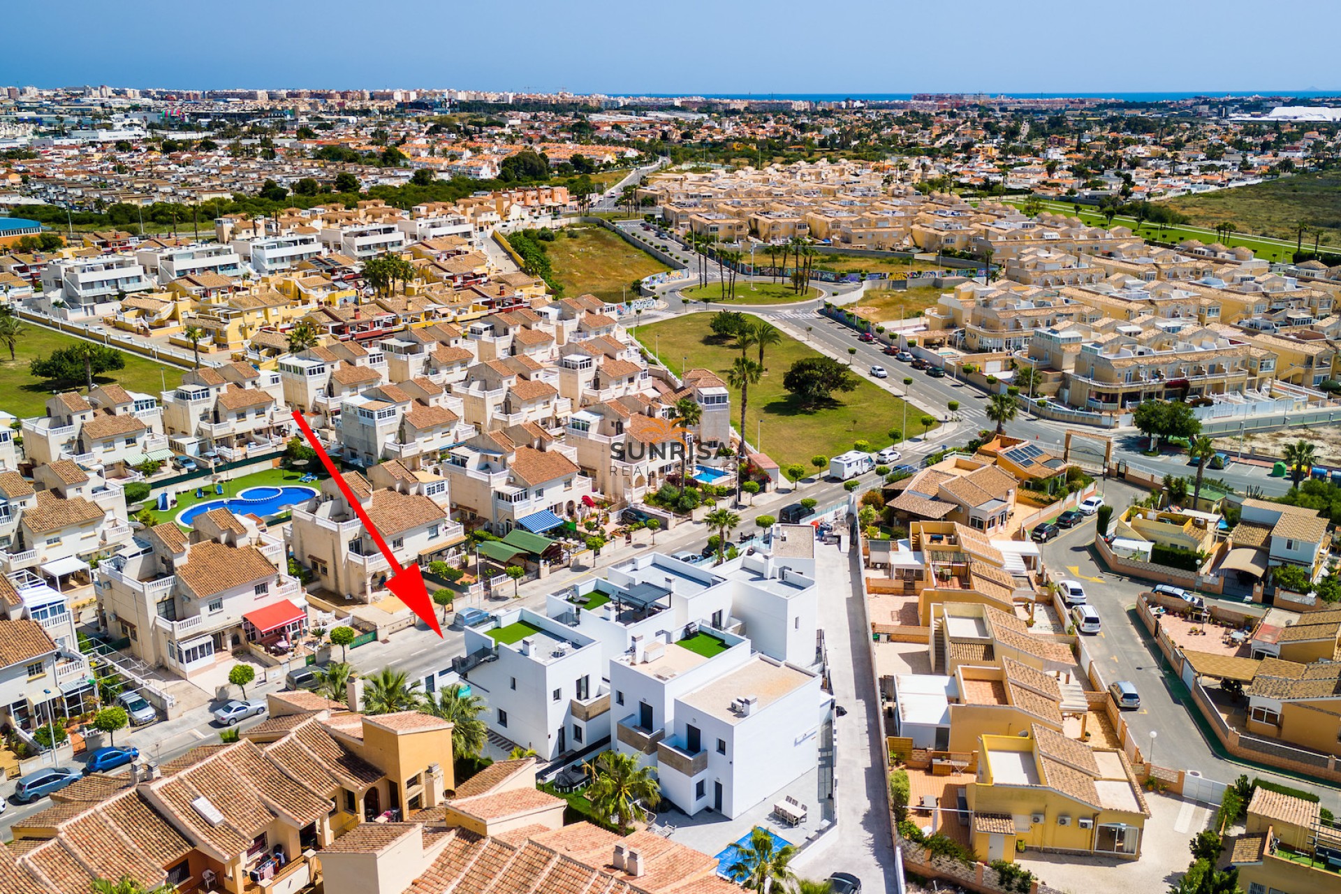 Resale - Villa - Torrevieja
