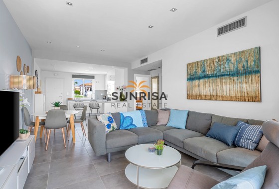 Bungalow · Herverkoop - Orihuela Costa · Punta Prima · Alicante · Spanje