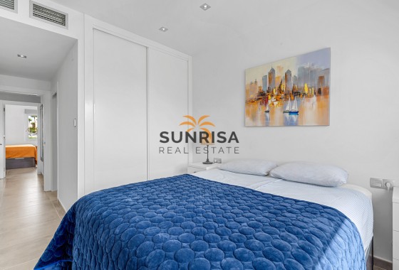 Bungalow · Herverkoop - Orihuela Costa · Punta Prima · Alicante · Spanje