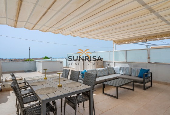 Bungalow · Herverkoop - Orihuela Costa · Punta Prima · Alicante · Spanje