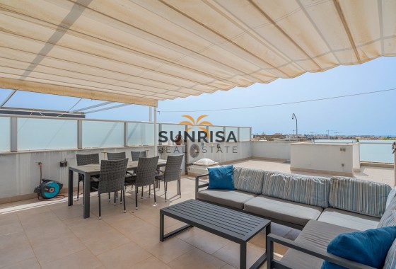 Bungalow · Herverkoop - Orihuela Costa · Punta Prima · Alicante · Spanje