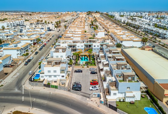 Bungalow · Herverkoop - Orihuela Costa · Punta Prima · Alicante · Spanje