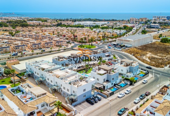 Bungalow · Herverkoop - Orihuela Costa · Punta Prima · Alicante · Spanje