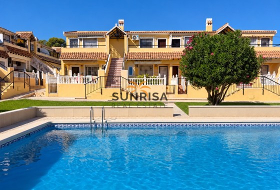 Appartement · Herverkoop - Villamartin · Alicante · Spanje