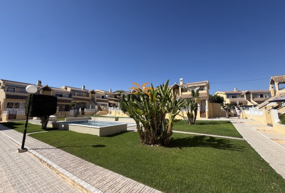 Appartement · Herverkoop - Villamartin · Alicante · Spanje