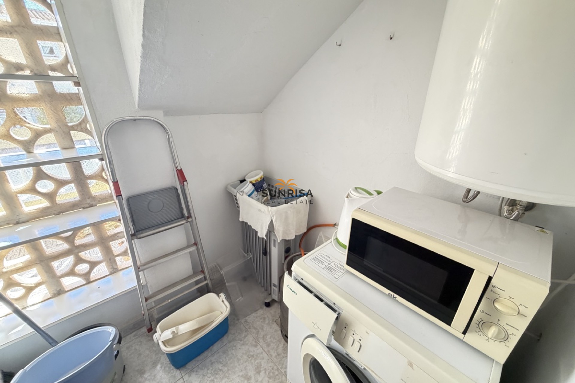 Resale - Apartment - Villamartin