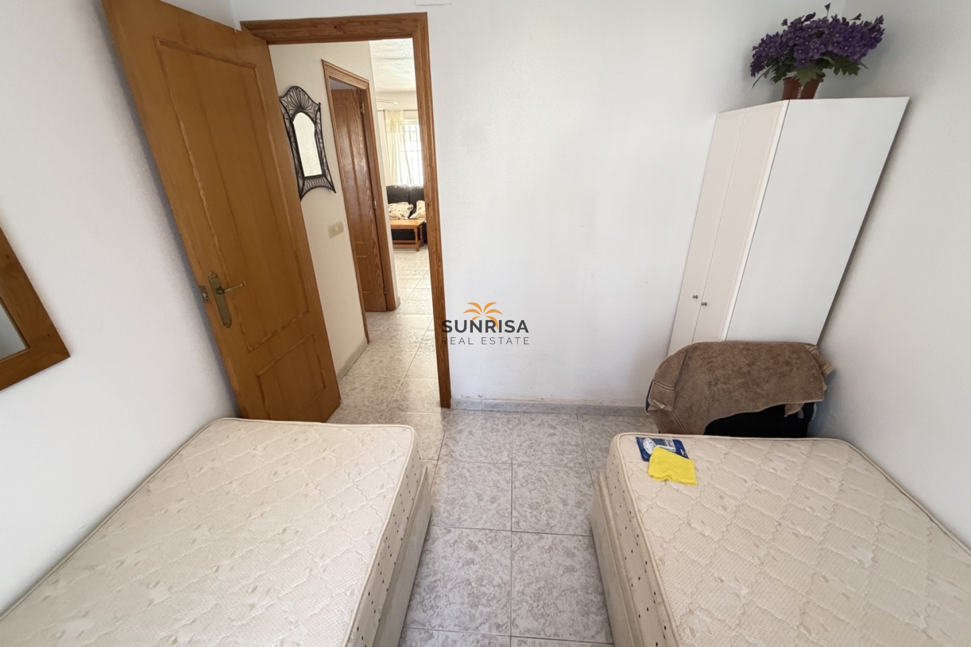 Resale - Apartment - Villamartin