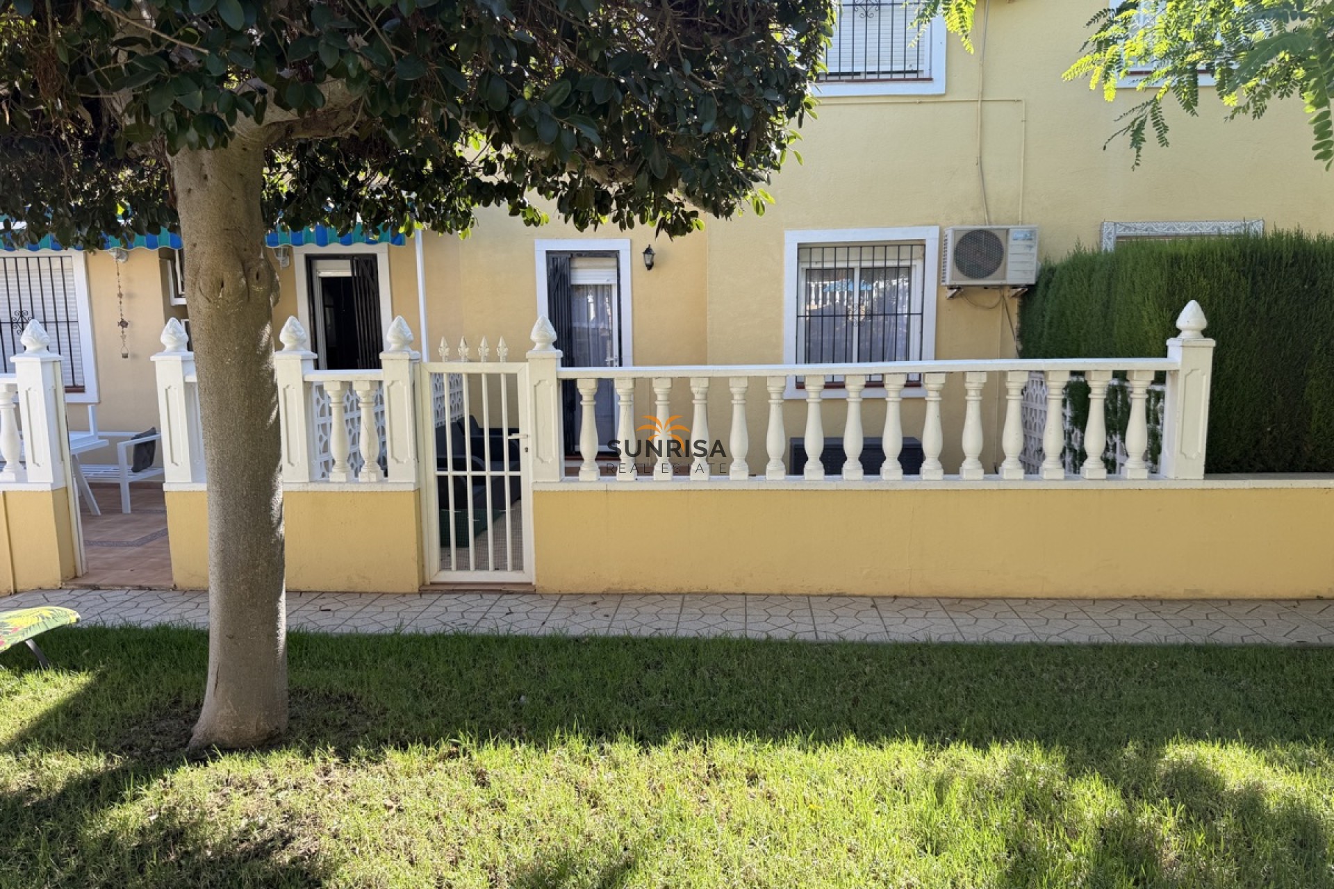 Resale - Apartment - Villamartin